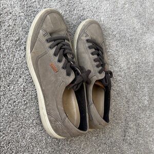 ECCO Men's Taupe Leather Sneakers